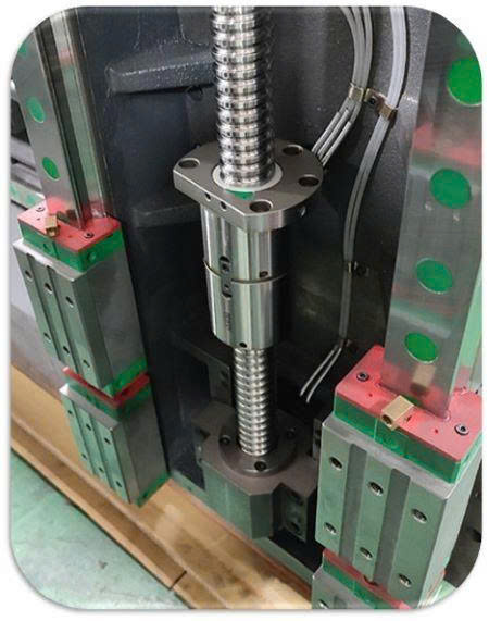 Máy Tiện Đĩa Phanh CNC VIMET BDL50001