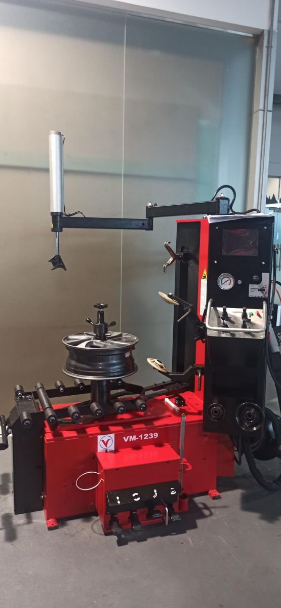 Máy ra vào vỏ xe VIMET VM-1239